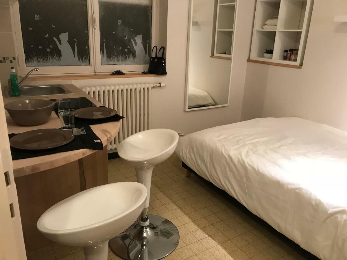 Studio 2 Pers En Vieille Ville Parking Gratuit - By La Source D'Orfee بولون-سور-مير المظهر الخارجي الصورة