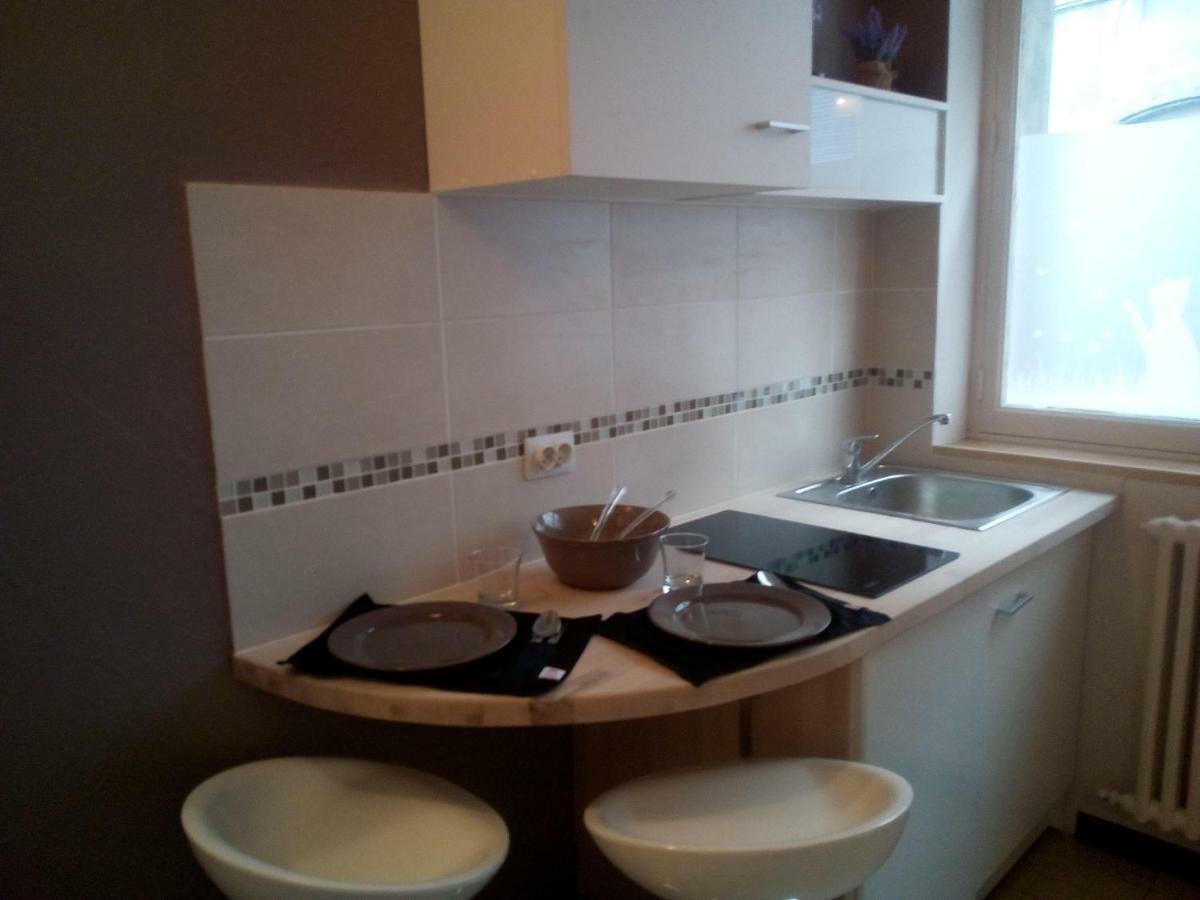 Studio 2 Pers En Vieille Ville Parking Gratuit - By La Source D'Orfee بولون-سور-مير المظهر الخارجي الصورة