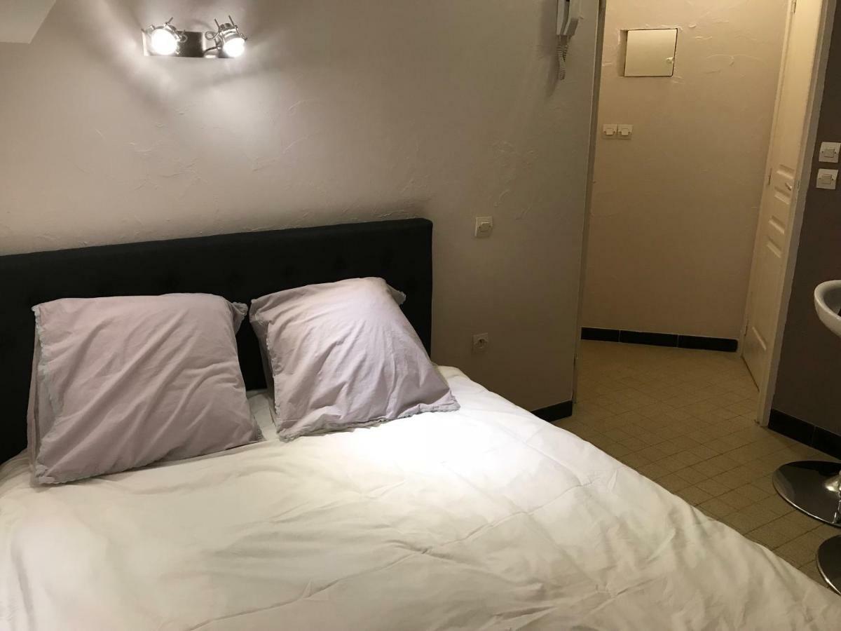 Studio 2 Pers En Vieille Ville Parking Gratuit - By La Source D'Orfee بولون-سور-مير المظهر الخارجي الصورة